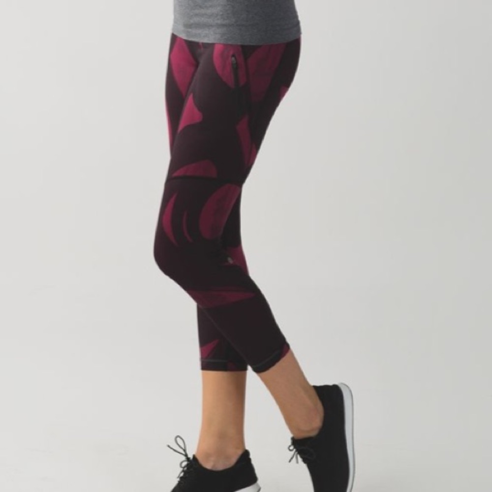 Lululemon size 2 All Sport Crop Leggings 23”